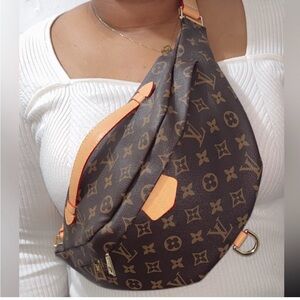 Louis Vuitton Monogram Canvas Crossbody Sling Bag in Brown & Tan